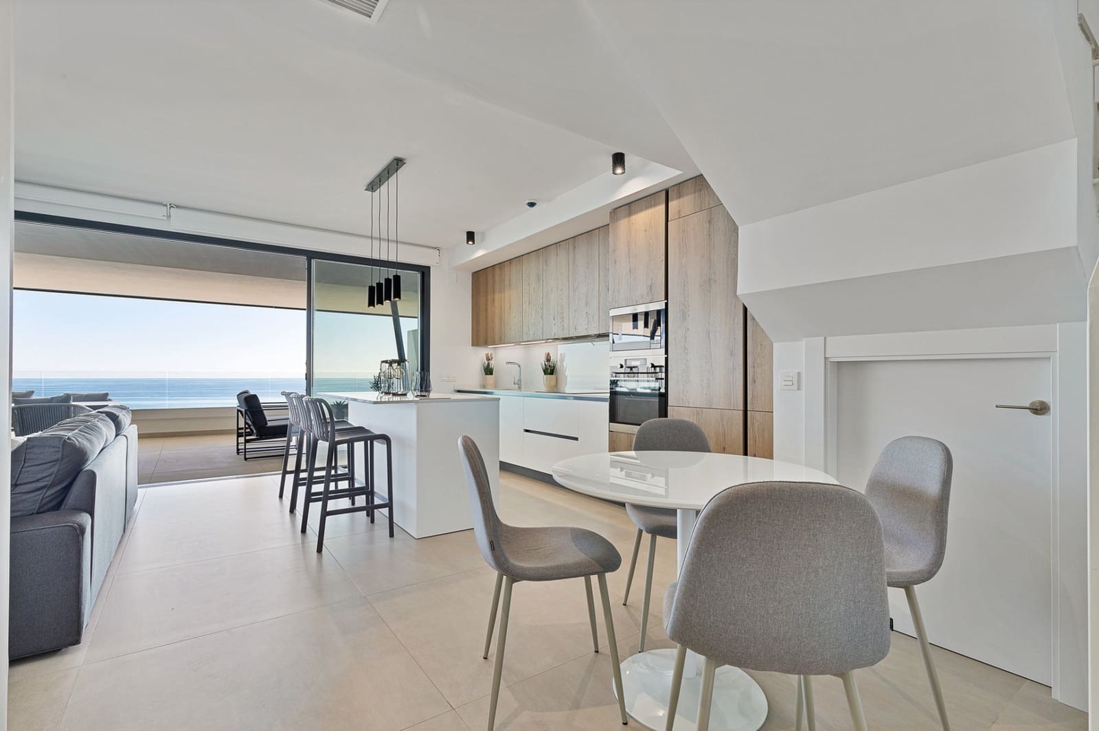 3 soverom Penthouse til salgs i Fuengirola med svømmebasseng garasje - € 1 150 000 (Ref: 9137096)