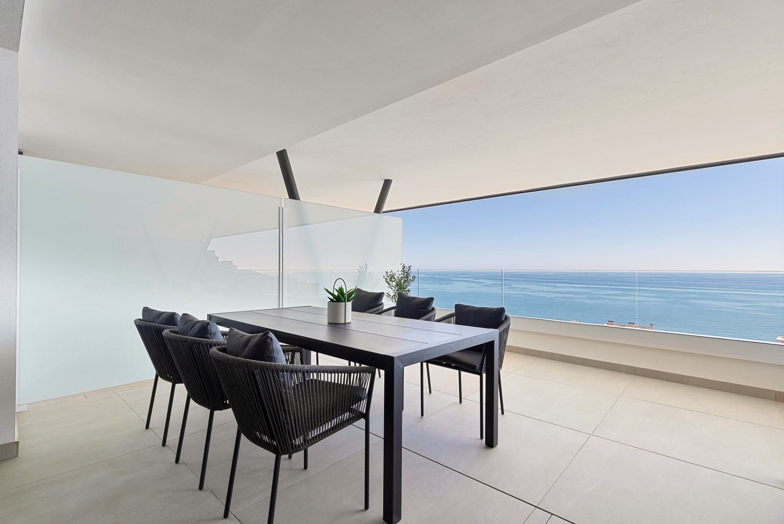 3 soverom Penthouse til salgs i Fuengirola med svømmebasseng garasje - € 1 150 000 (Ref: 9137096)