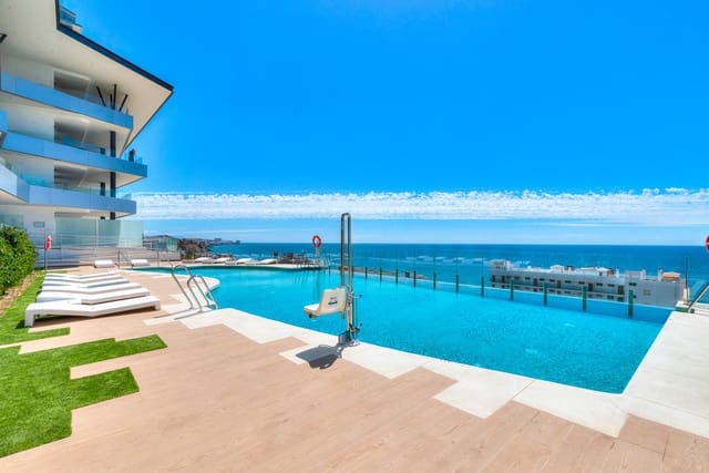 3 soverom Penthouse til salgs i Fuengirola med svømmebasseng garasje - € 1 150 000 (Ref: 9137096)