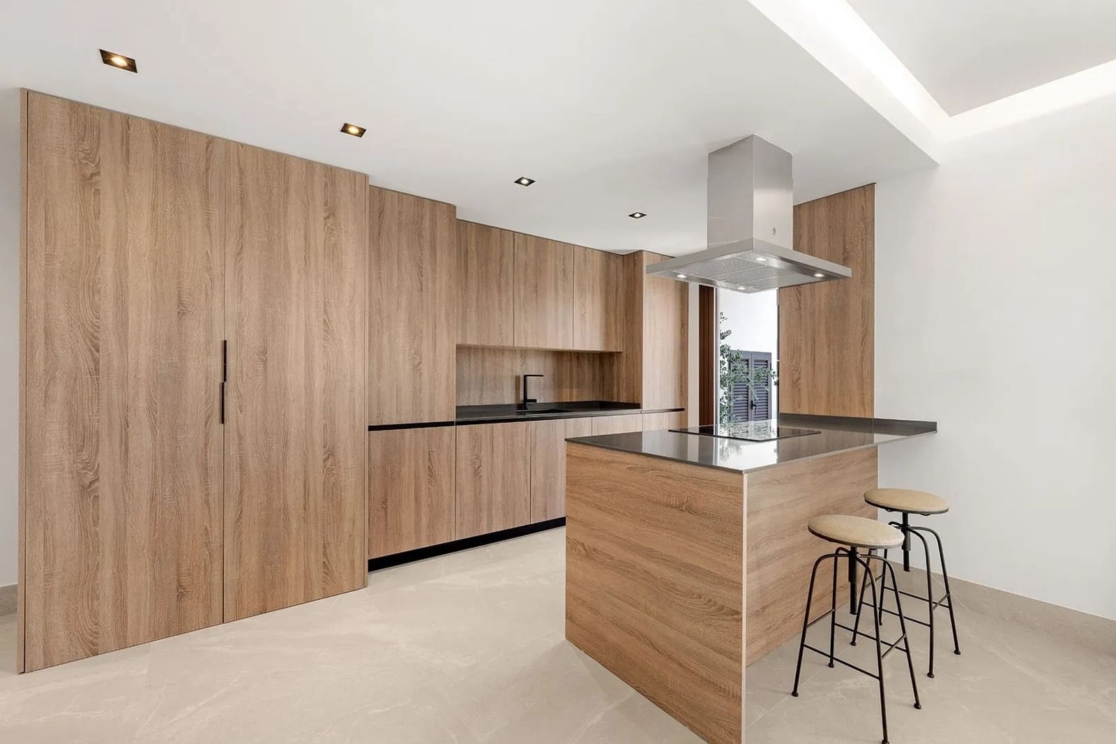 3 slaapkamer Penthouse te koop in Istan met zwembad garage - € 945.000 (Ref: 9137097)