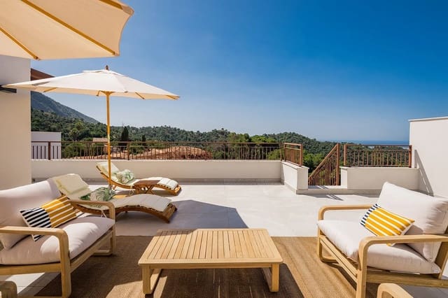 3 chambre Penthouse à vendre à Istán avec piscine garage - 945 000 € (Ref: 9137097)