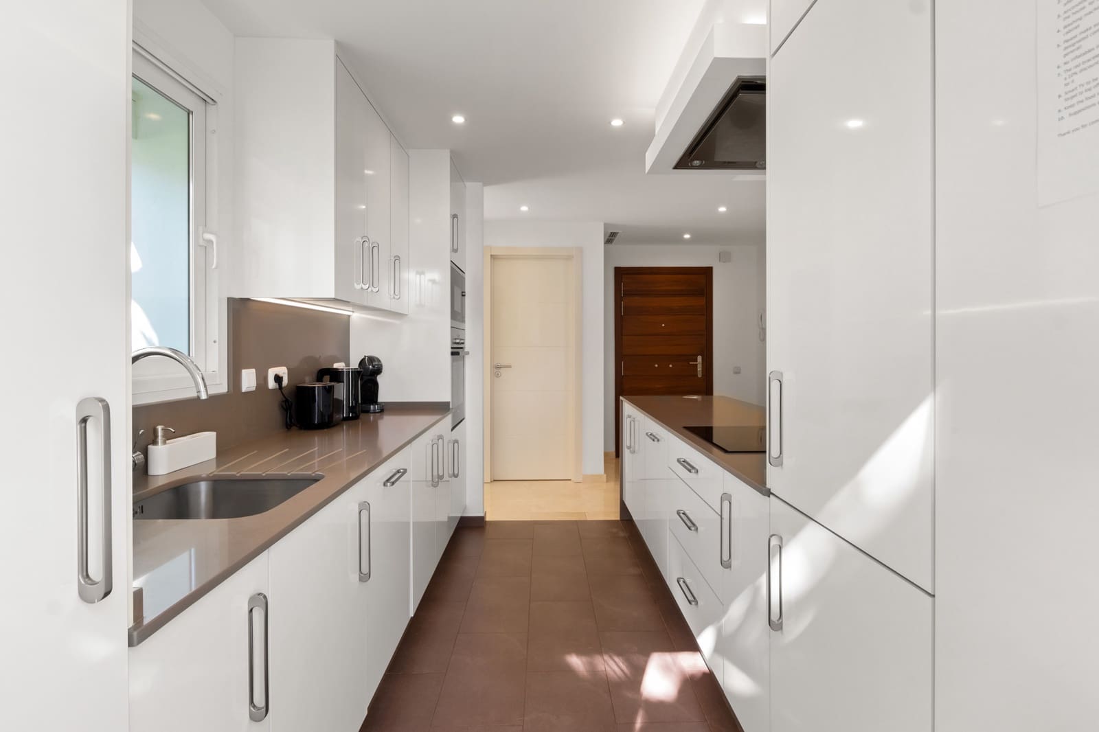 2 soverom Leilighet til salgs i Casares med svømmebasseng garasje - € 390 000 (Ref: 9137098)