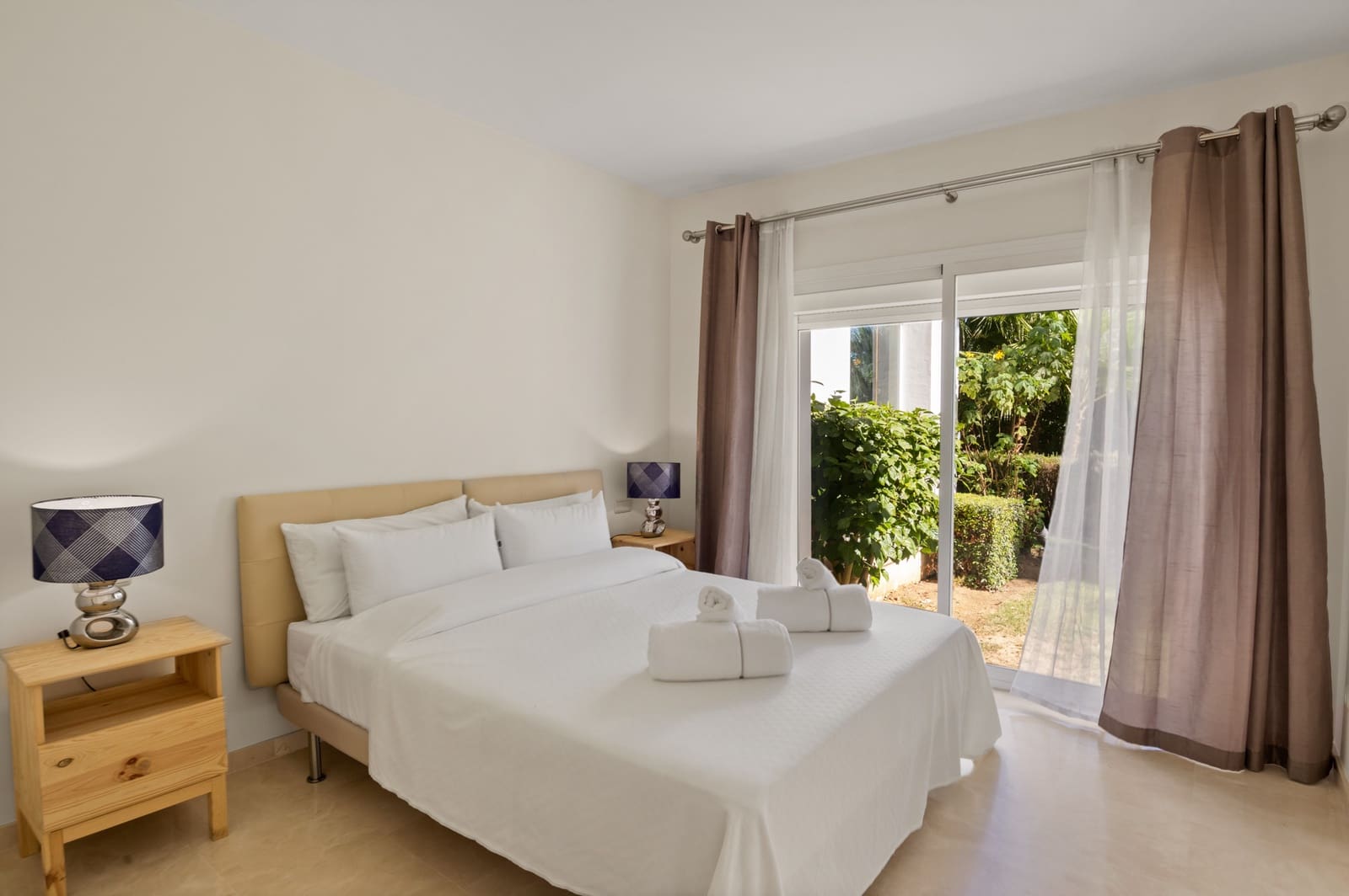 2 soverom Leilighet til salgs i Casares med svømmebasseng garasje - € 390 000 (Ref: 9137098)