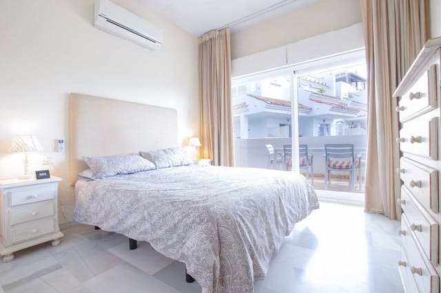 2 soverom Leilighet til salgs i Nueva Andalucia, Marbella med svømmebasseng - € 579 900 (Ref: 9149234)