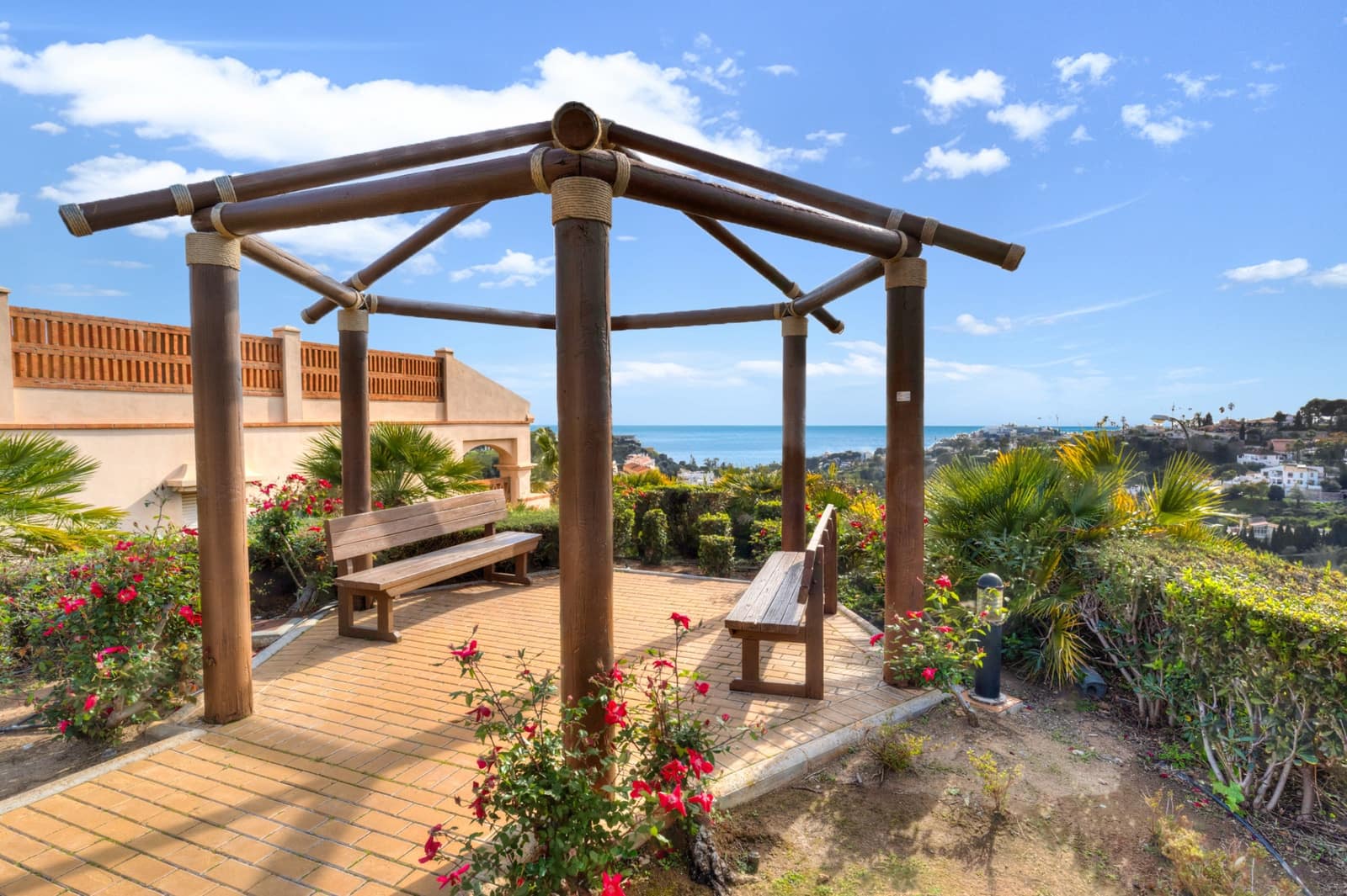 2 soveværelse Penthouse til salg i Torrequebrada med swimmingpool garage - € 595.000 (Ref: 9149235)