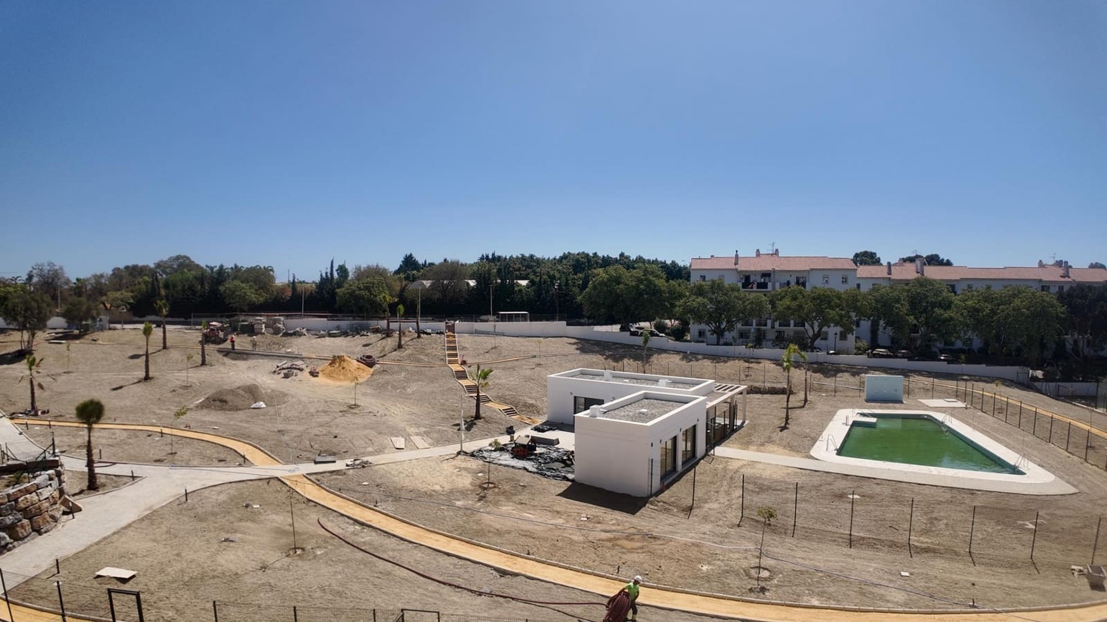 3 bedroom Penthouse for sale in New Golden Mile with pool garage - € 549,000 (Ref: 9149237)