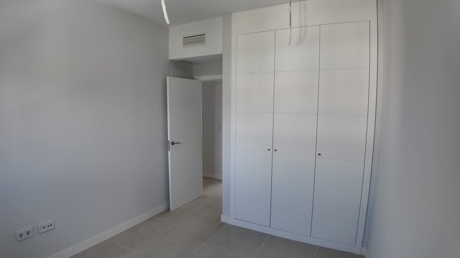 3 bedroom Penthouse for sale in New Golden Mile with pool garage - € 549,000 (Ref: 9149237)