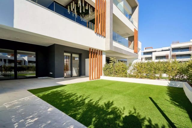 2 bedroom Apartment for sale in Cancelada, Estepona with pool garage - € 540,000 (Ref: 9178134)