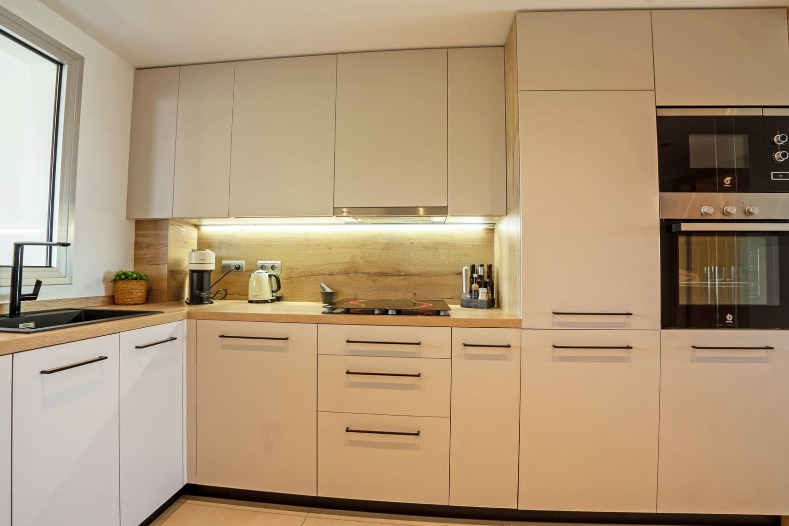 2 bedroom Apartment for sale in Mijas Costa with pool garage - € 439,000 (Ref: 9226495)