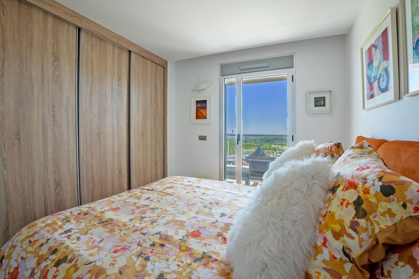 2 bedroom Apartment for sale in Mijas Costa with pool garage - € 439,000 (Ref: 9226495)