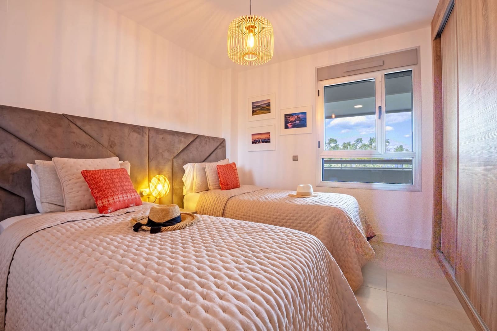 2 bedroom Apartment for sale in Mijas Costa with pool garage - € 439,000 (Ref: 9226495)