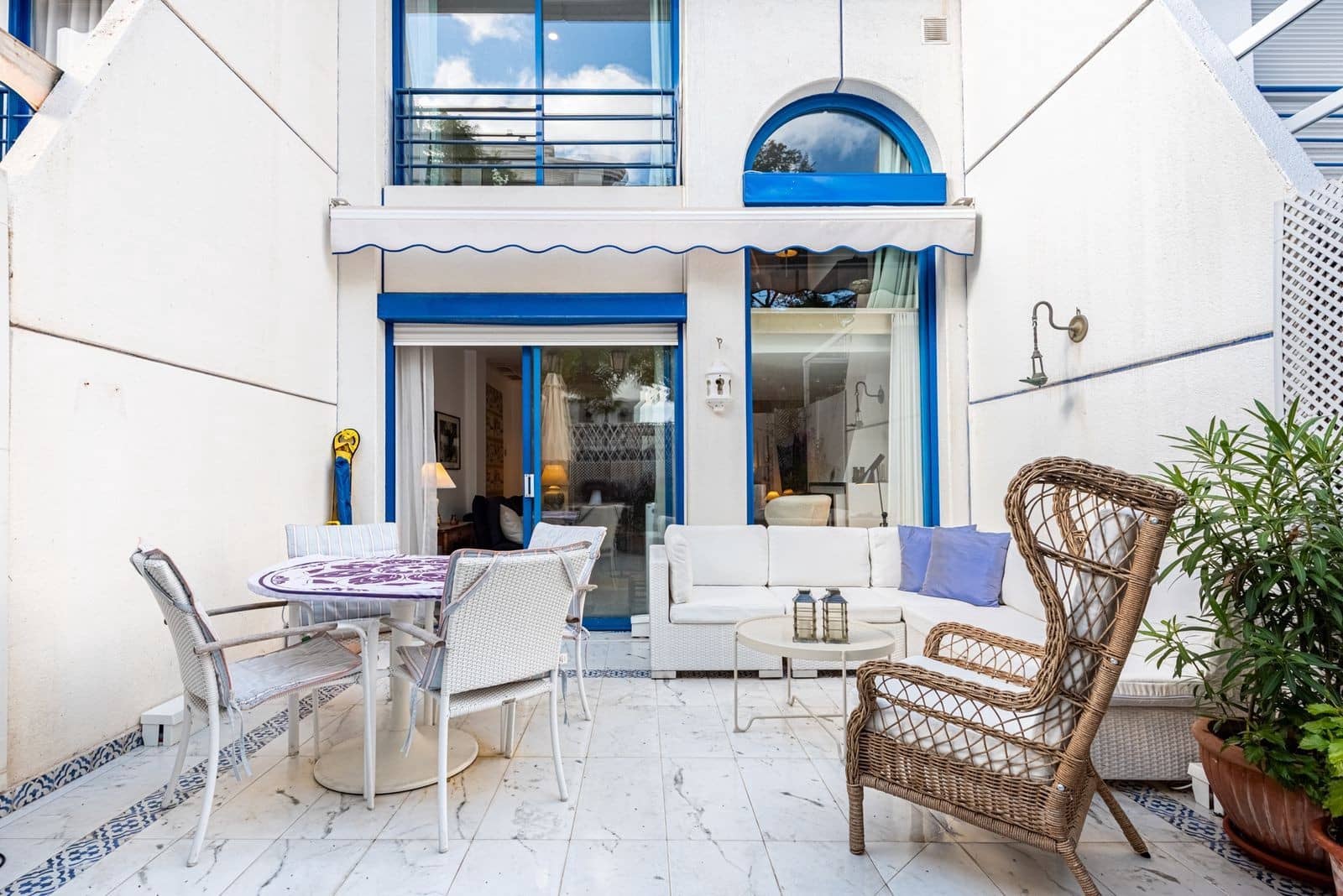 2 Zimmer Apartment zu verkaufen in Marbella mit Pool Garage - 699.000 € (Ref: 9242896)