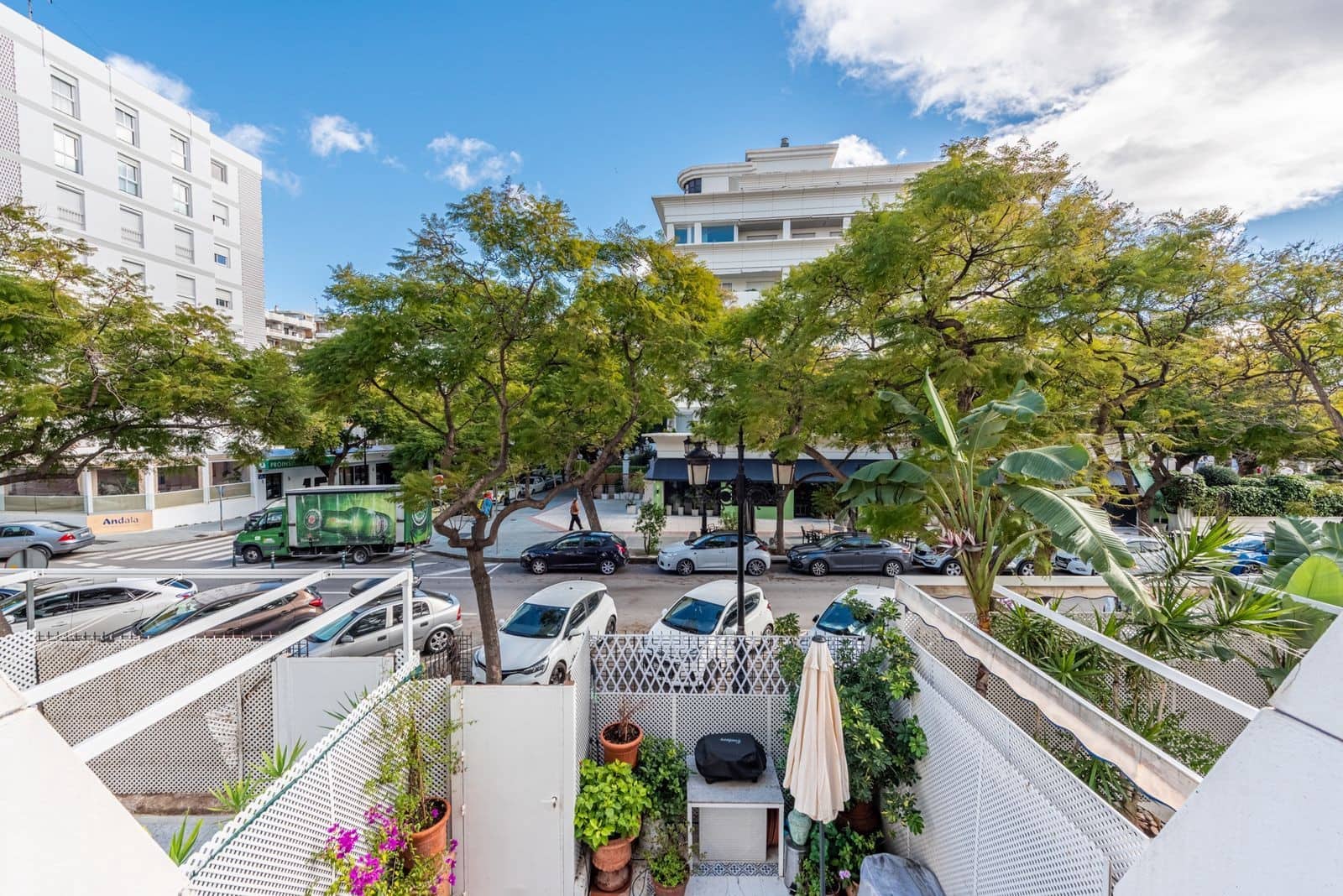 2 Zimmer Apartment zu verkaufen in Marbella mit Pool Garage - 699.000 € (Ref: 9242896)