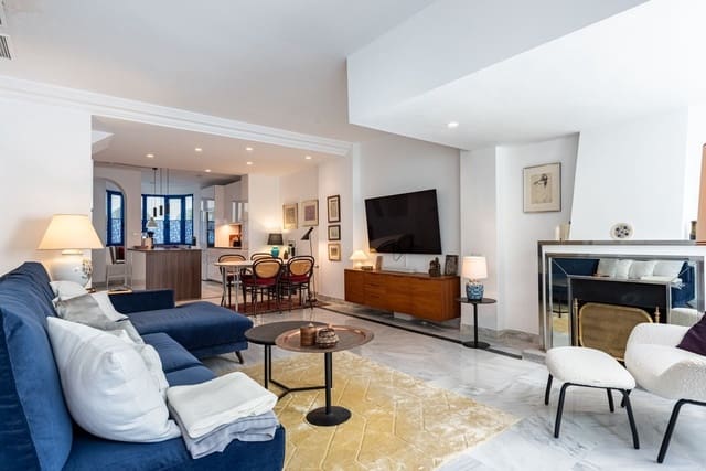 2 Zimmer Apartment zu verkaufen in Marbella mit Pool Garage - 699.000 € (Ref: 9242896)