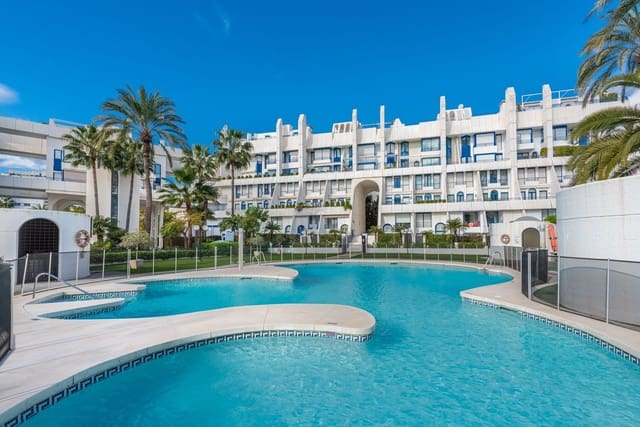 2 Zimmer Apartment zu verkaufen in Marbella mit Pool Garage - 699.000 € (Ref: 9242896)