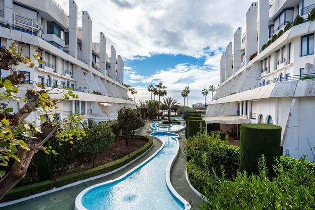 2 Zimmer Apartment zu verkaufen in Marbella mit Pool Garage - 699.000 € (Ref: 9242896)