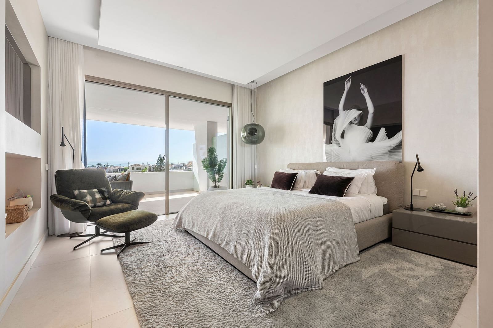 4 soveværelse Semi-Rækkehus til salg i Nueva Andalucia med swimmingpool garage - € 4.650.000 (Ref: 9297214)