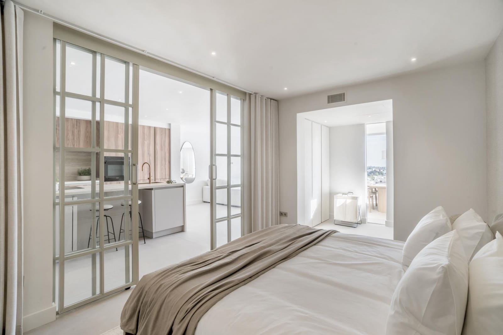 3 Zimmer Apartment zu verkaufen in Marbella mit Pool Garage - 1.125.000 € (Ref: 9297221)