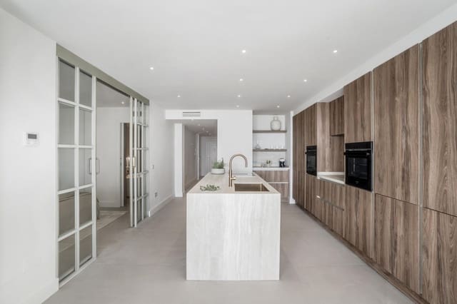 3 Zimmer Apartment zu verkaufen in Marbella mit Pool Garage - 1.125.000 € (Ref: 9297221)