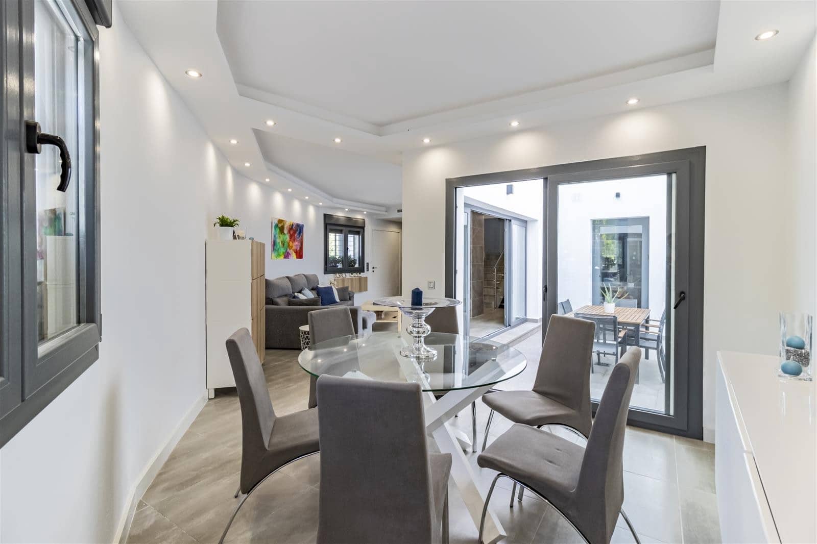 3 sypialnia Dom na sprzedaż w San Pedro de Alcantara z basenem garażem - 900 000 € (Ref: 9297223)