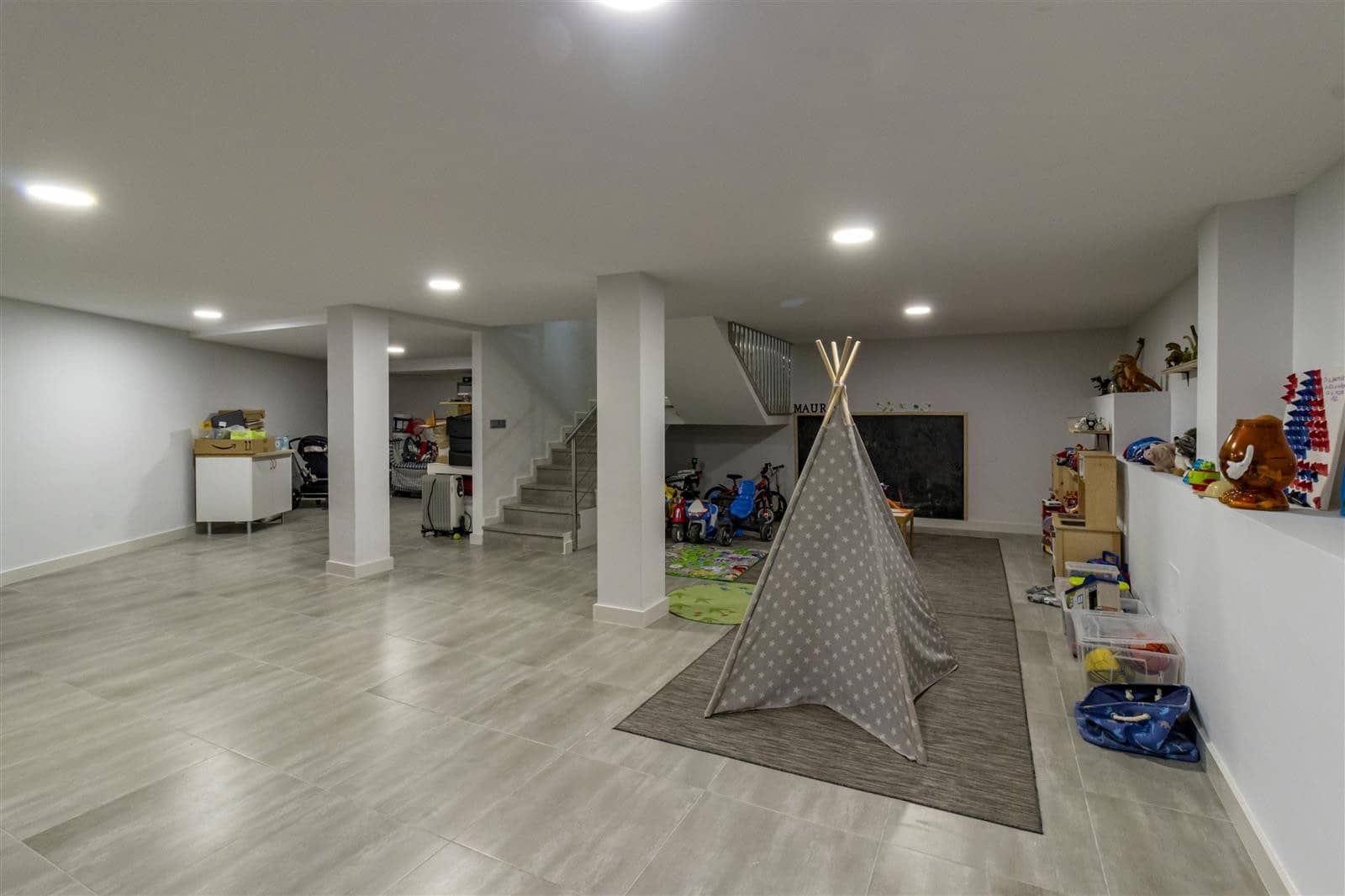 3 sypialnia Dom na sprzedaż w San Pedro de Alcantara z basenem garażem - 900 000 € (Ref: 9297223)