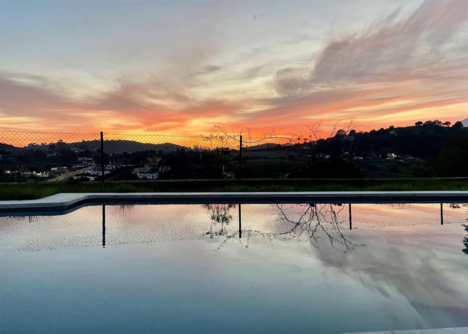 3 soverom Villa til salgs i El Velerin med svømmebasseng garasje - € 895 000 (Ref: 9297225)