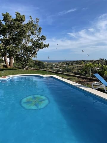 3 sypialnia Willa na sprzedaż w El Velerín, Estepona z basenem garażem - 875 000 € (Ref: 9297225)