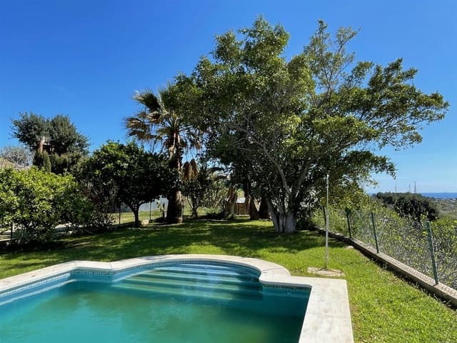 3 sypialnia Willa na sprzedaż w El Velerín, Estepona z basenem garażem - 875 000 € (Ref: 9297225)