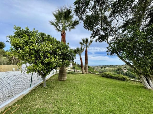3 sypialnia Willa na sprzedaż w El Velerín, Estepona z basenem garażem - 875 000 € (Ref: 9297225)