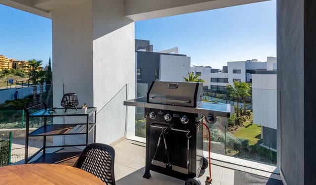 2 soverom Leilighet til salgs i New Golden Mile, Estepona med svømmebasseng garasje - € 515 000 (Ref: 9297231)