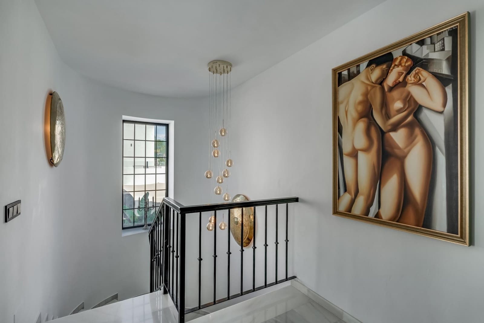 5 soveværelse Villa til salg i Nueva Andalucia med swimmingpool garage - € 1.894.000 (Ref: 9344464)