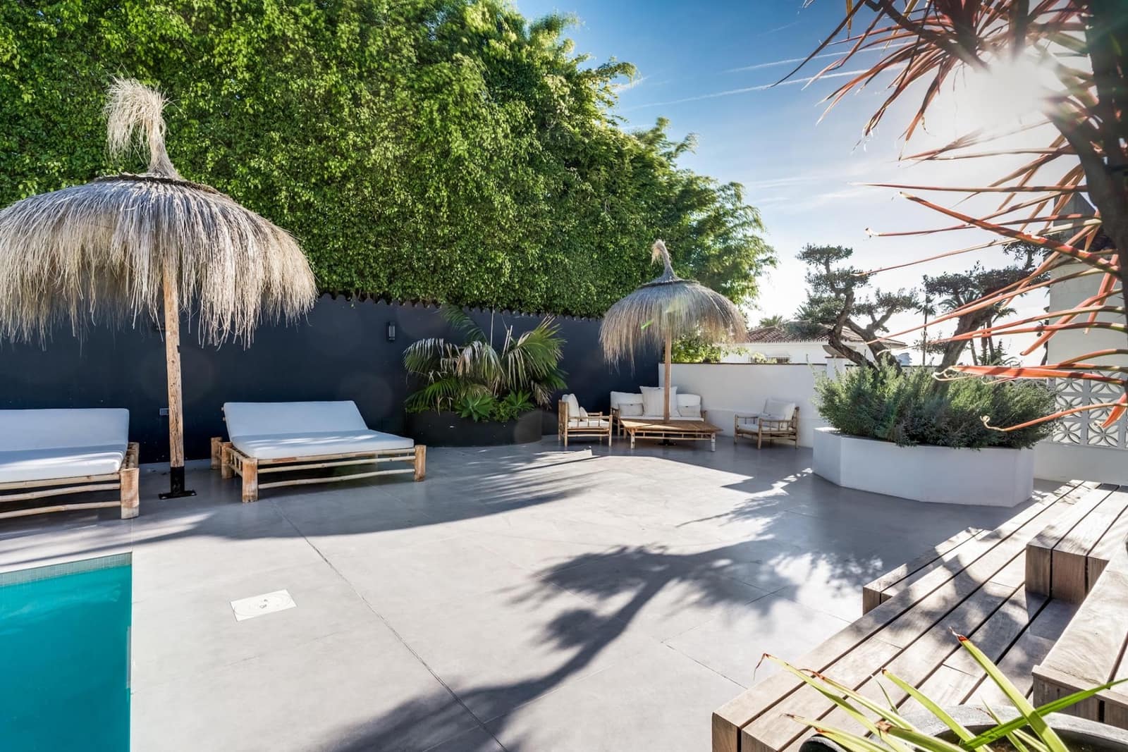 5 soveværelse Villa til salg i Nueva Andalucia med swimmingpool garage - € 1.894.000 (Ref: 9344464)