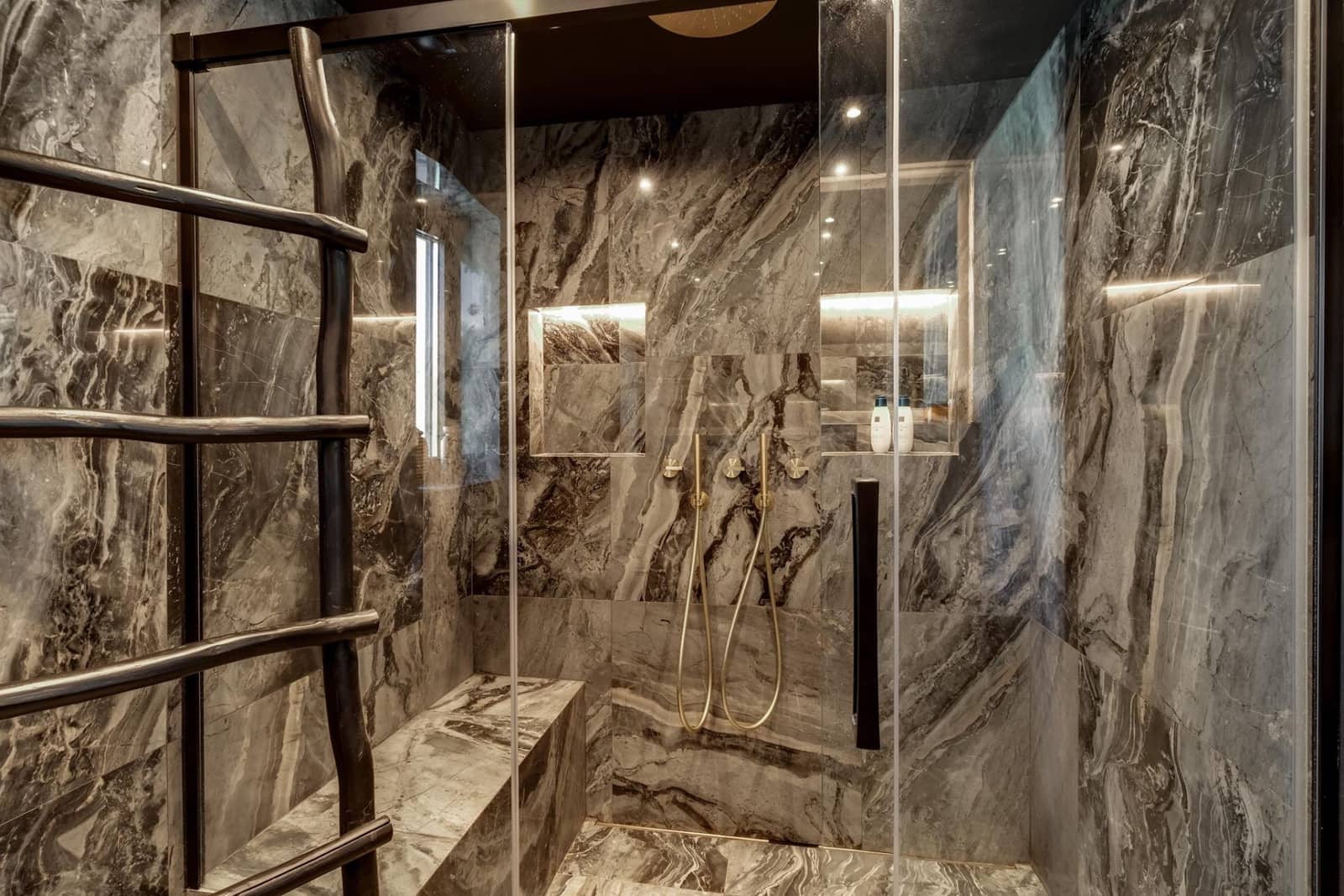 5 soveværelse Villa til salg i Nueva Andalucia med swimmingpool garage - € 1.894.000 (Ref: 9344464)