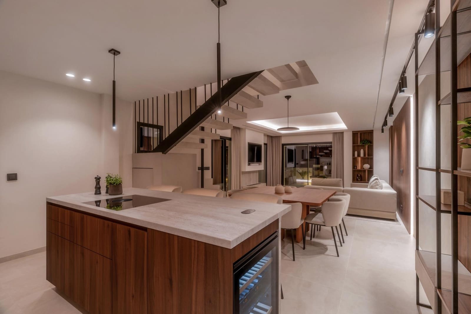 3 slaapkamer Penthouse te koop in Nueva Andalucia met zwembad garage - € 1.550.000 (Ref: 9344465)