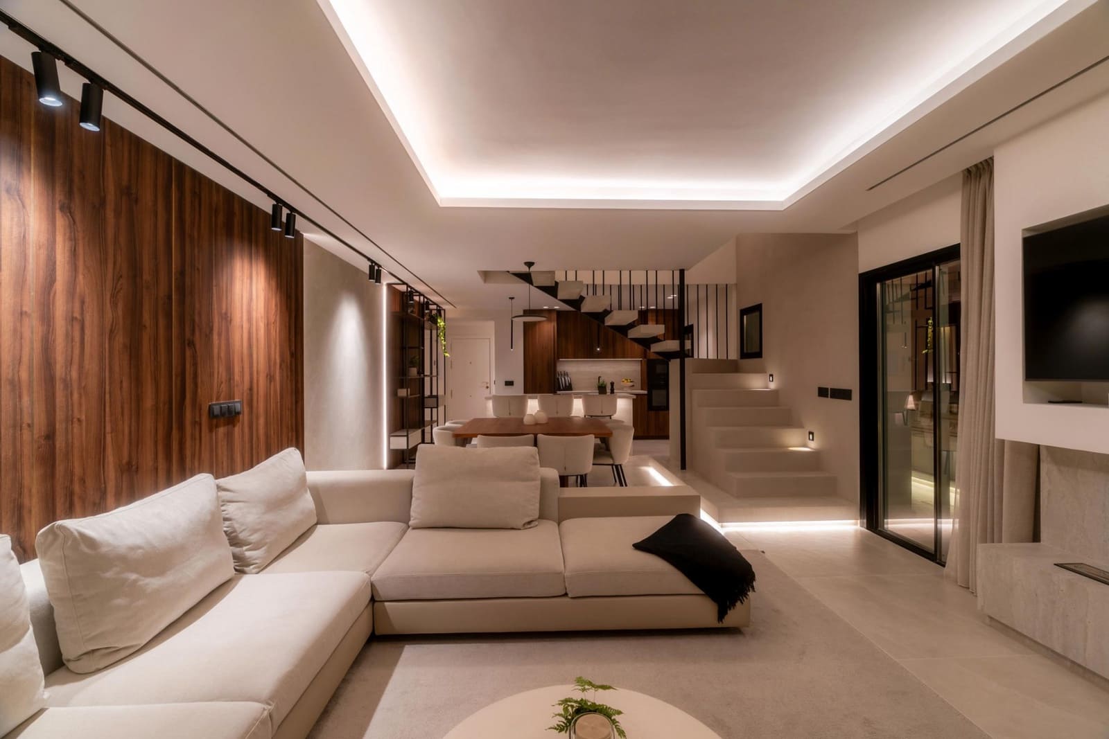 3 slaapkamer Penthouse te koop in Nueva Andalucia met zwembad garage - € 1.550.000 (Ref: 9344465)