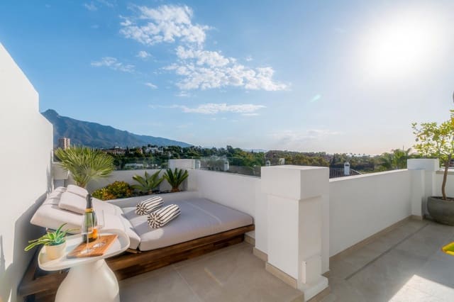 3 soveværelse Penthouse til salg i Nueva Andalucia, Marbella med swimmingpool garage - € 1.550.000 (Ref: 9344465)