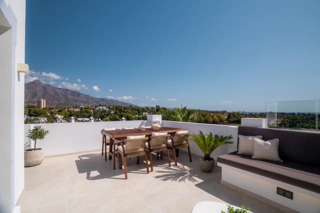 3 soveværelse Penthouse til salg i Nueva Andalucia, Marbella med swimmingpool garage - € 1.550.000 (Ref: 9344465)
