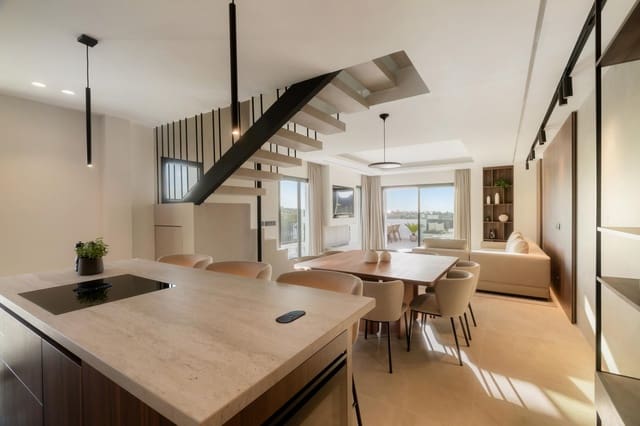 3 soveværelse Penthouse til salg i Nueva Andalucia, Marbella med swimmingpool garage - € 1.550.000 (Ref: 9344465)