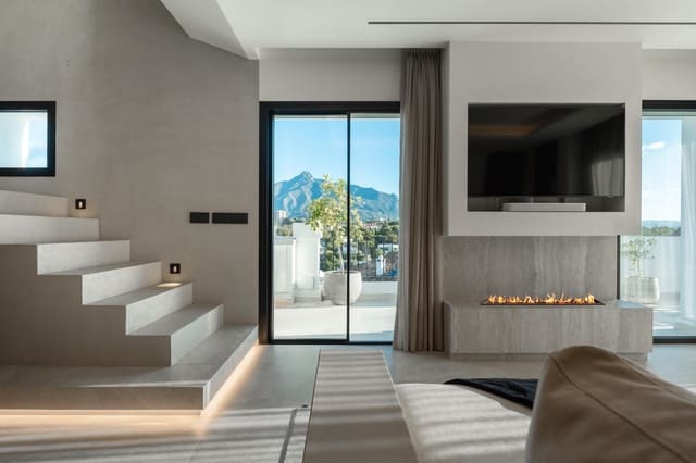 3 soveværelse Penthouse til salg i Nueva Andalucia, Marbella med swimmingpool garage - € 1.550.000 (Ref: 9344465)