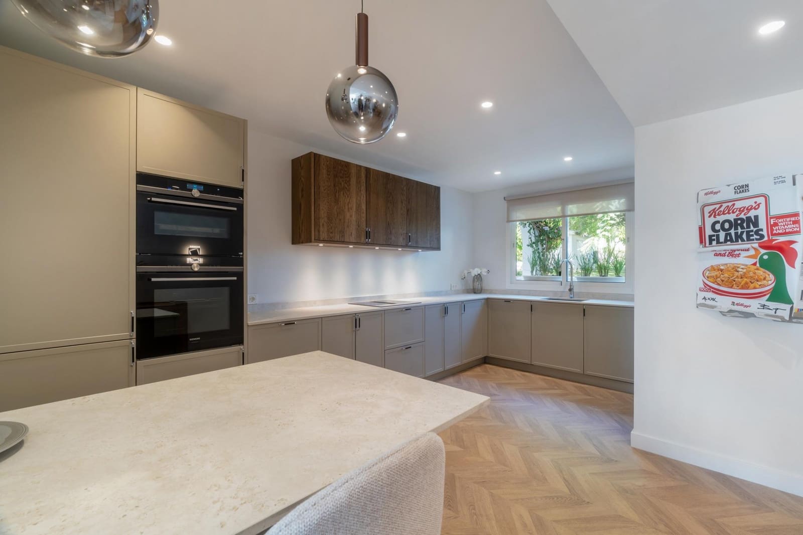 4 soverom Hus til salgs i Marbella med svømmebasseng garasje - € 1 195 000 (Ref: 9344467)