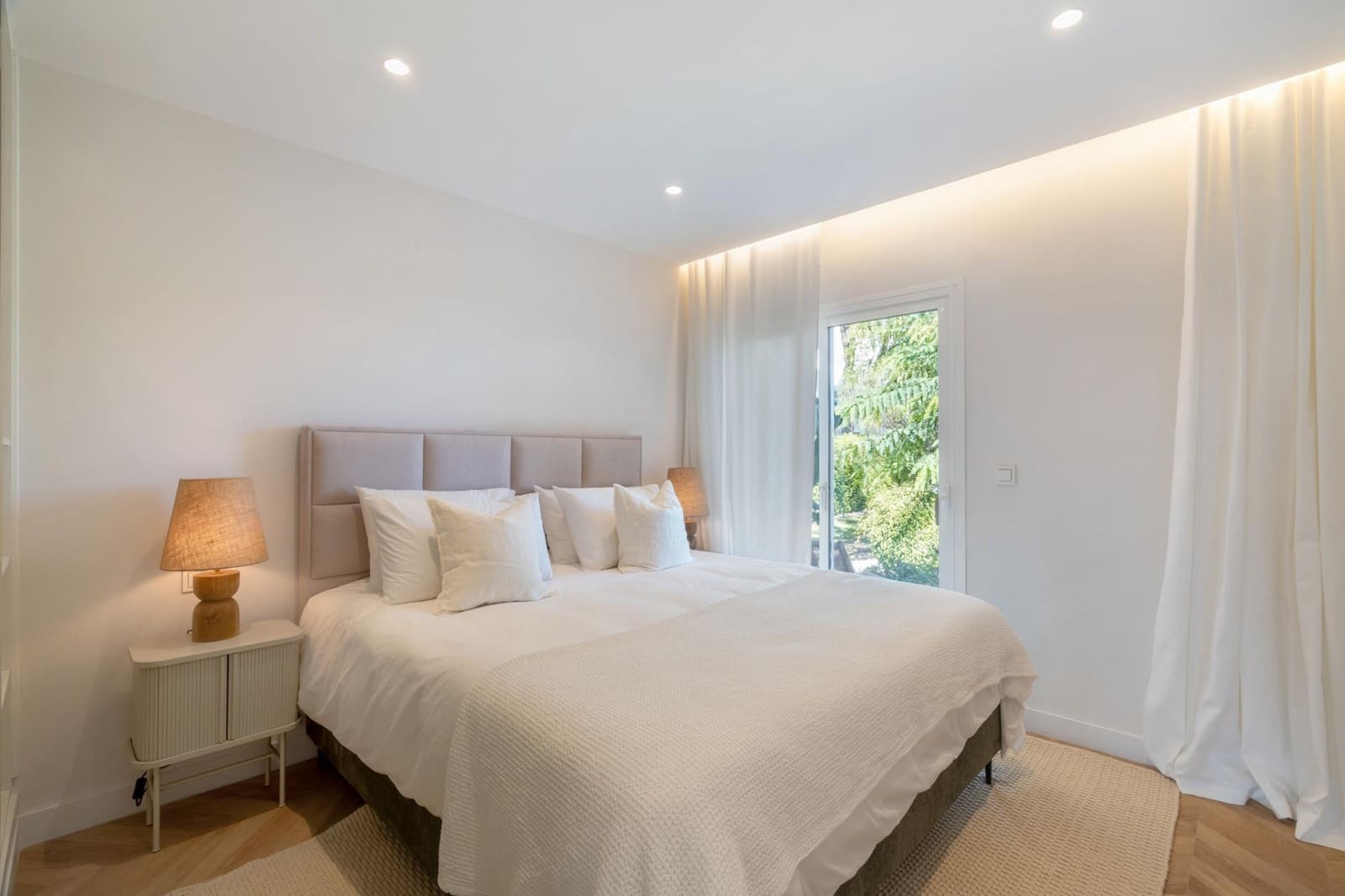 4 soverom Hus til salgs i Marbella med svømmebasseng garasje - € 1 195 000 (Ref: 9344467)