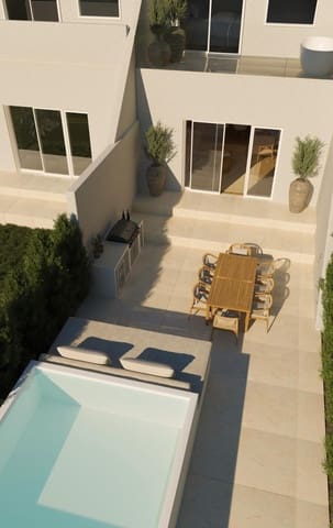 4 sovrum Hus till salu i Marbella med pool garage - 1 195 000 € (Ref: 9344467)