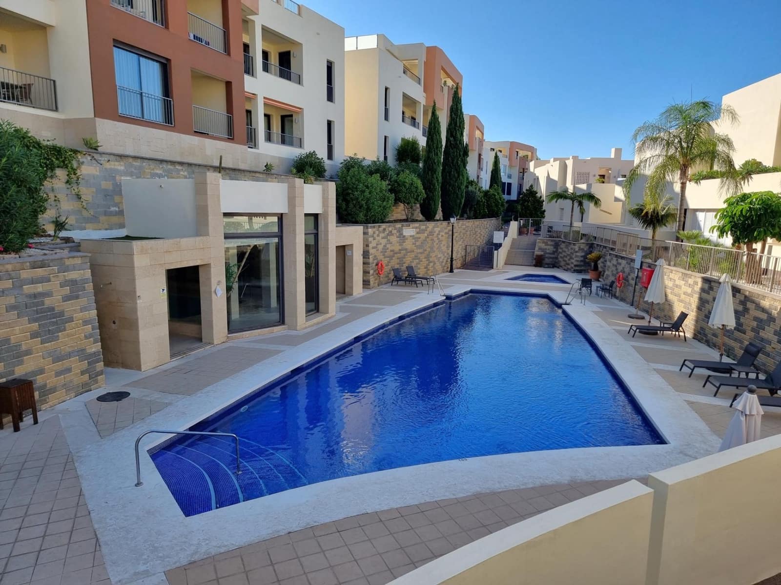 3 sovrum Lägenhet till salu i Marbella med pool garage - 650 000 € (Ref: 9344469)