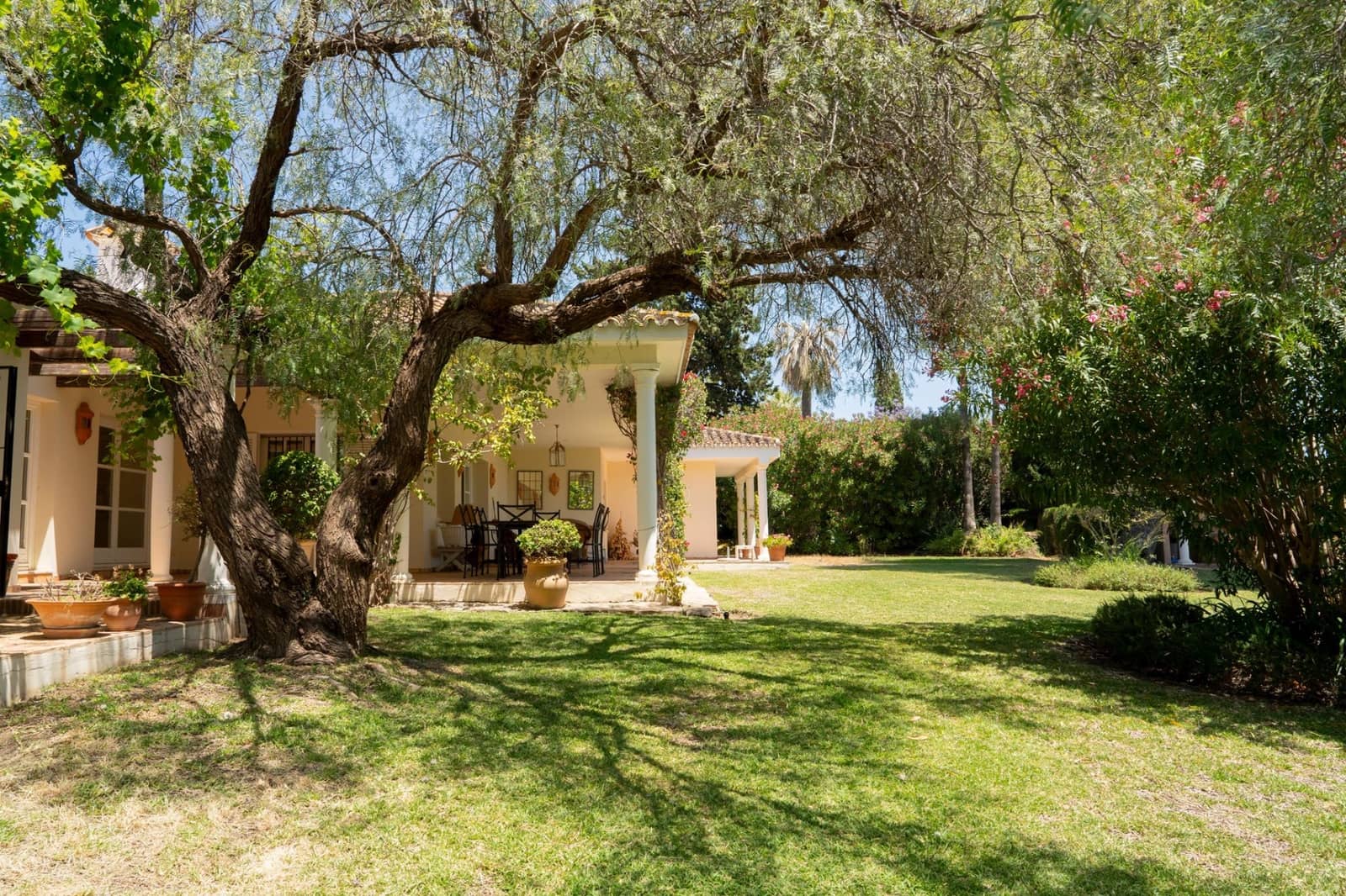 3 camera da letto Villa in vendita in El Paraiso con garage - 2.850.000 € (Rif: 9358973)