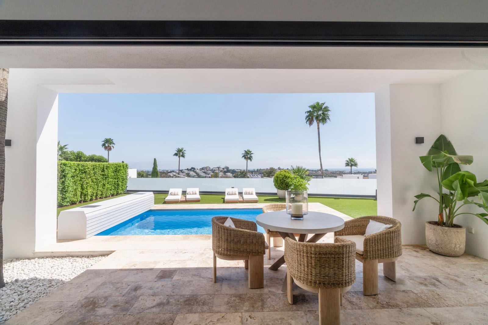 5 sypialnia Willa na sprzedaż w Benahavis z basenem garażem - 2 995 000 € (Ref: 9358975)