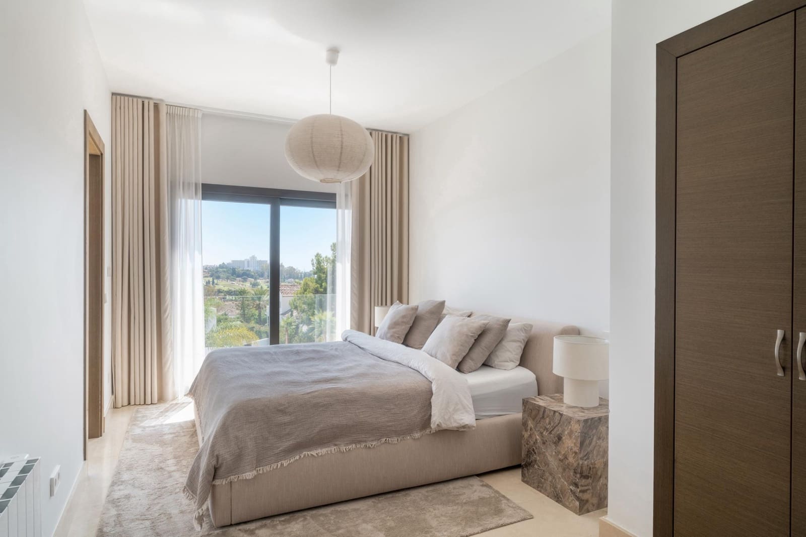 5 sypialnia Willa na sprzedaż w Benahavis z basenem garażem - 2 995 000 € (Ref: 9358975)