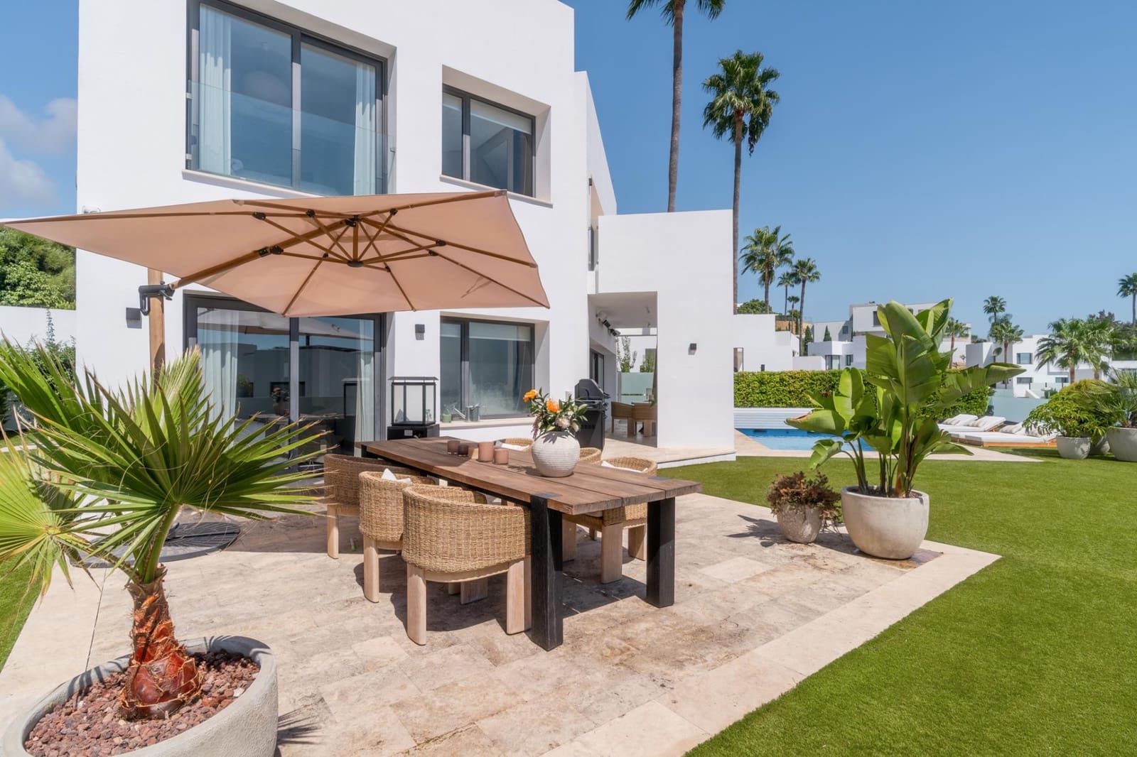 5 sypialnia Willa na sprzedaż w Benahavis z basenem garażem - 2 995 000 € (Ref: 9358975)