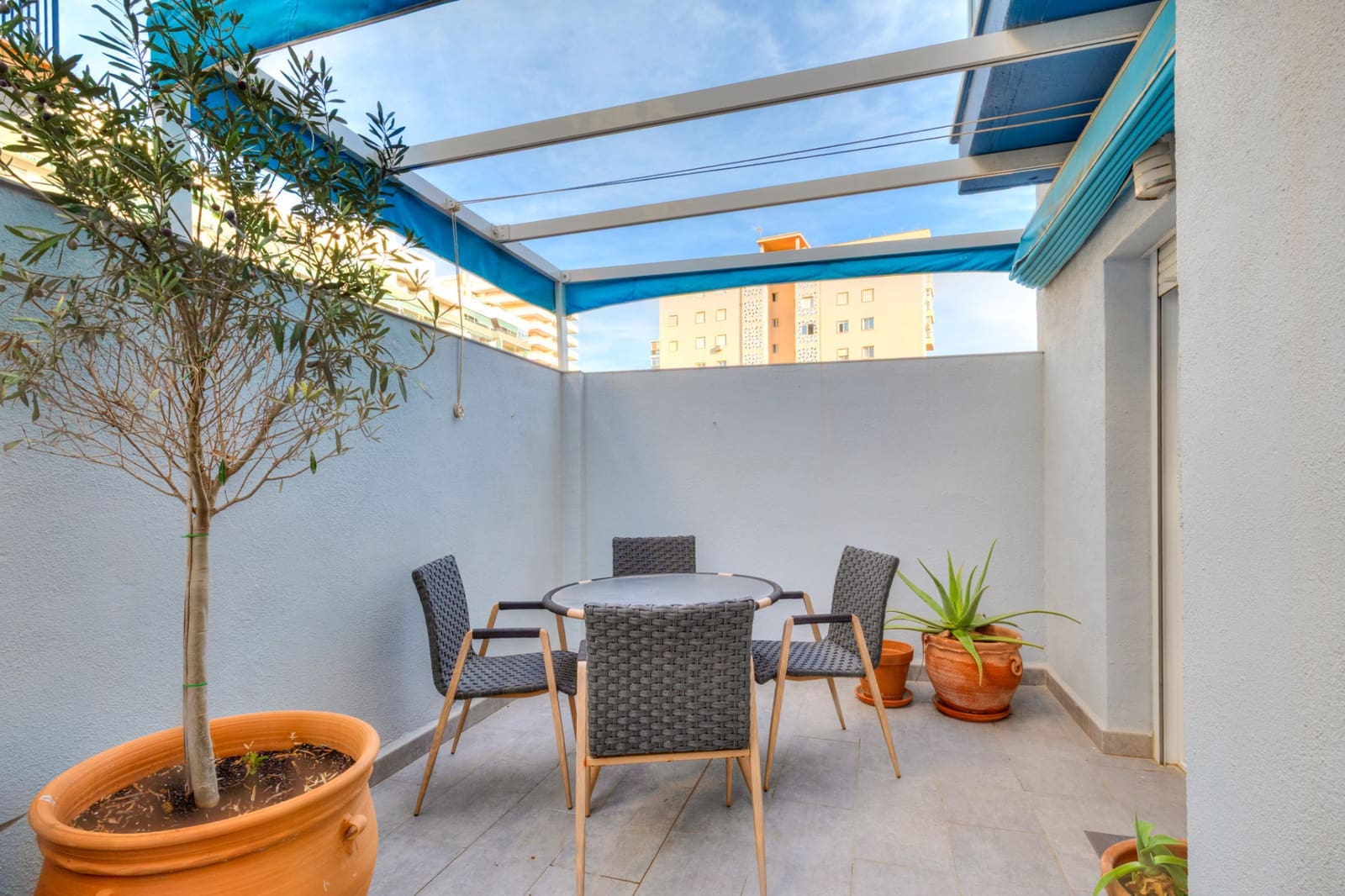 Apartamento de 2 habitaciones en Fuengirola en venta - 398.000 € (Ref: 9358976)