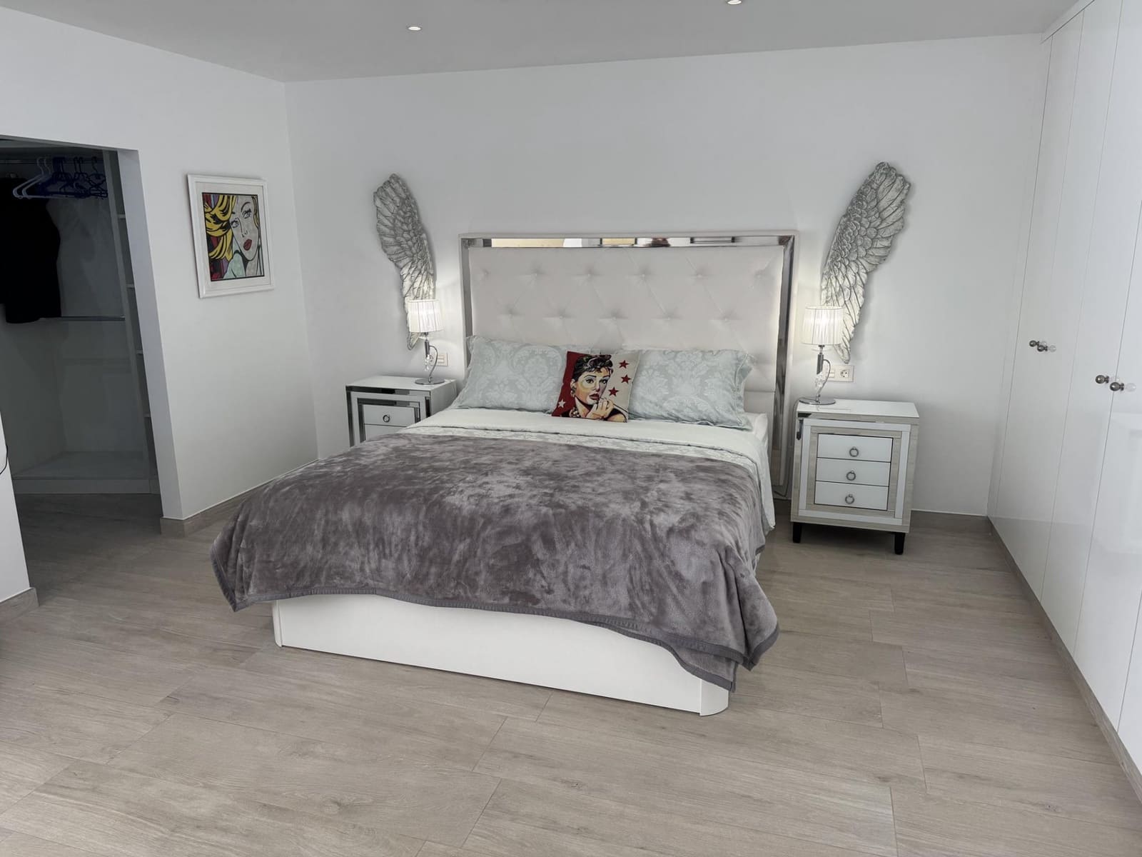 5 sovrum Villa till salu i Estepona med garage - 1 495 000 € (Ref: 9358977)