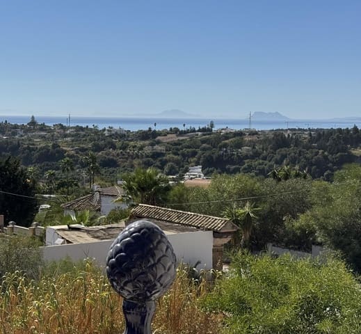 5 soverom Villa til salgs i Estepona med garasje - € 1 495 000 (Ref: 9358977)